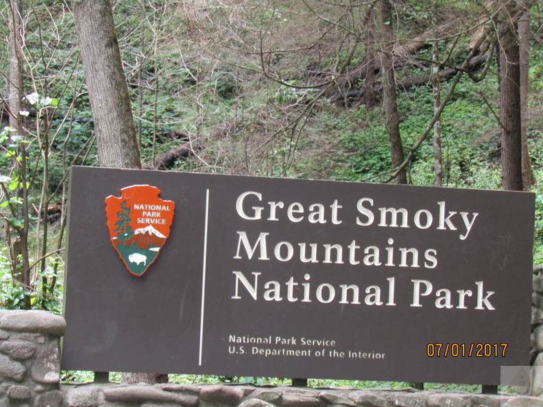 great-smoky-mountains-national-park_38275793004_o.jpg